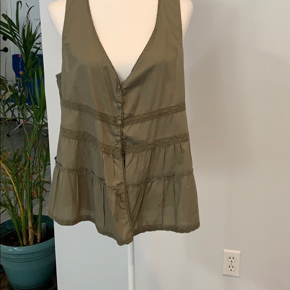 DECREE XL Olive green, button vest, beautiful